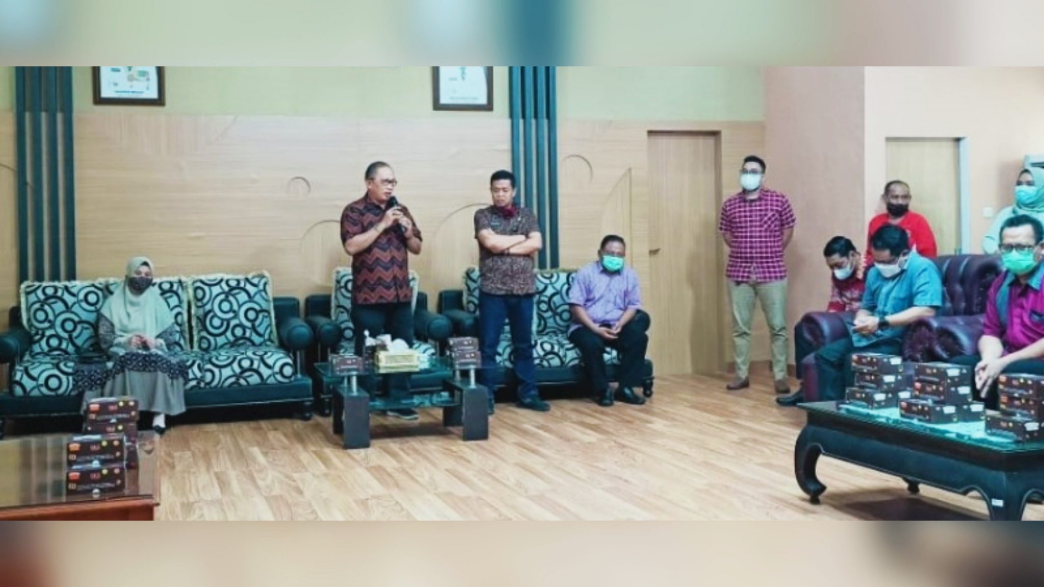 Ashari Dikenal sebagai Pejabat Low Profile dan Menjunjung Tinggi Kebersamaan 2 Ashari Dikenal sebagai Pejabat Low Profile dan Menjunjung Tinggi Kebersamaan