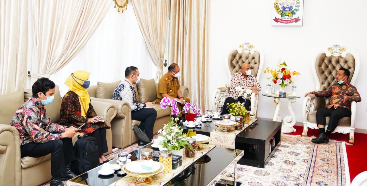 Plt Gubernur Sulsel Pertimbangan Pembatasan Retail Modern di Daerah