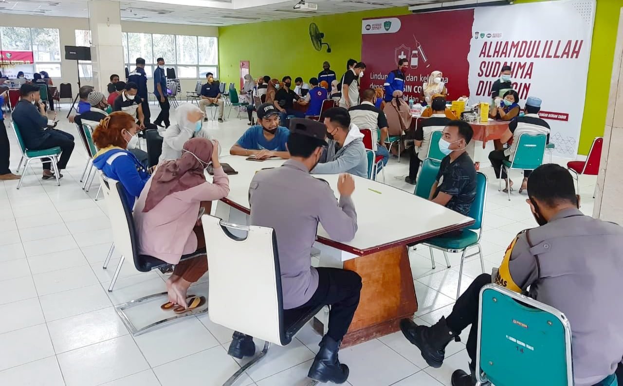 Polres Maros kembali Gelar Vaksinasi Massal Covid-19 Kerjasama Bosowa