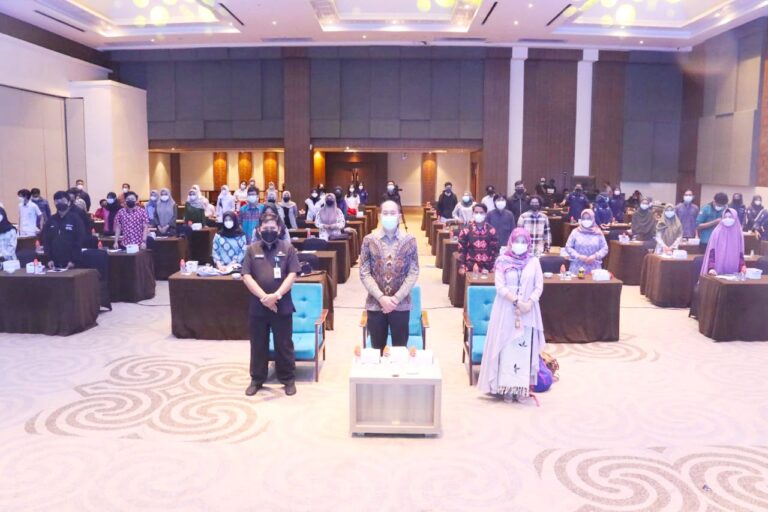 Kadis Kominfo SP Sulsel Berbagi Tips Cara Bermedsos yang Baik 6 Kadis Kominfo SP Sulsel Berbagi Tips Cara Bermedsos yang Baik
