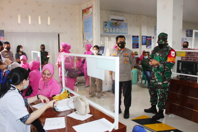 Kapolres Targetkan 200 Vaksin Tiap PKM di Maros 8 2874 Warga Maros Telah Vaksin Covid 19 di 9 Lokasi Hari Ini