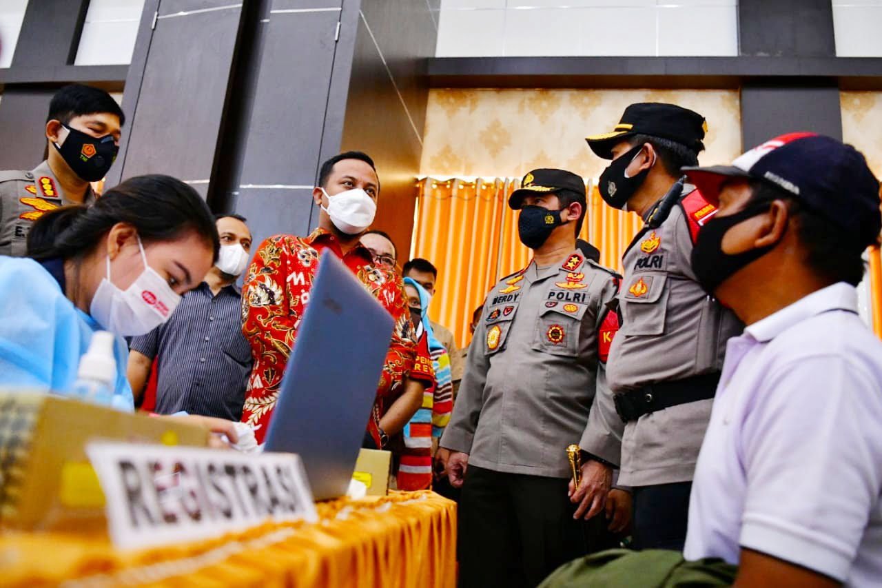 Tekan jumlah kasus Covid-19, Plt Gubernur Sulsel Perketat Penjagaan Pelabuhan dan Bandara