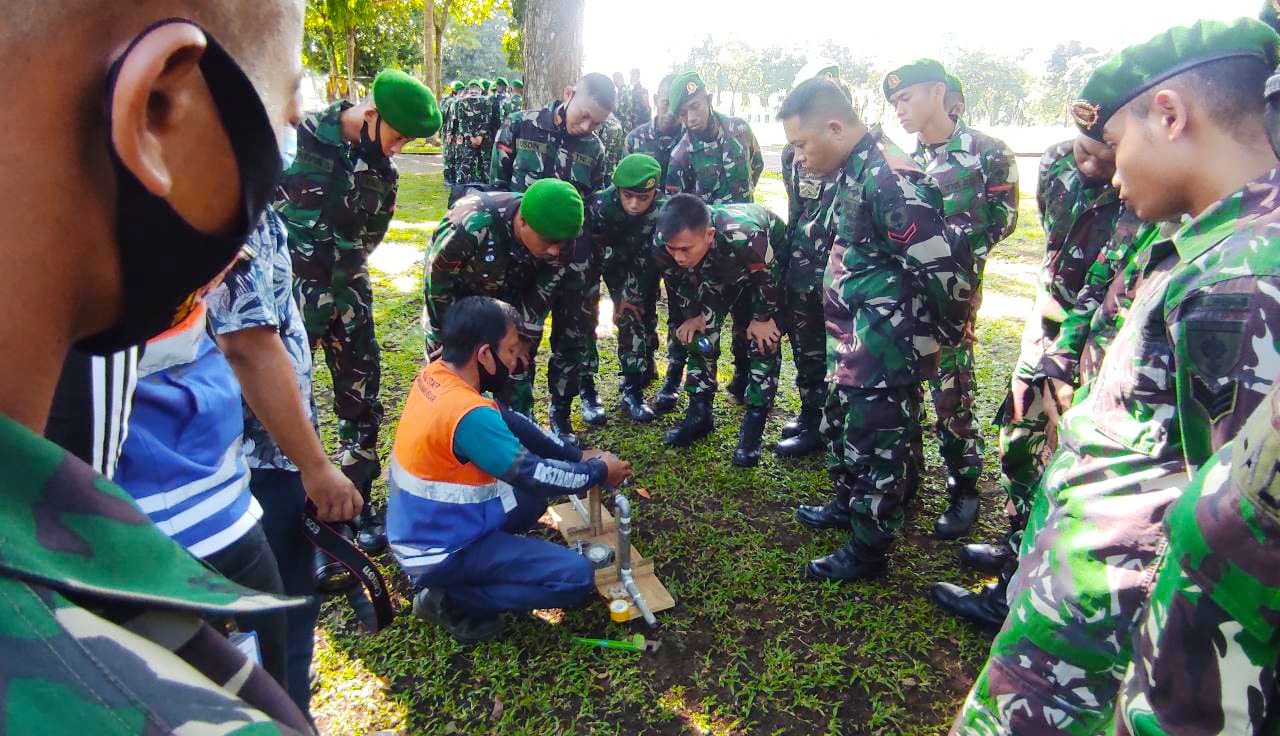 Libatkan TNI, PDAM Latih 200 Personil Yonzipur-8/SMG Cara Ganti Meteran