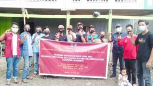 Mahasiswa Unhas Latih Warga Jeneponto Membuat Mesin Tetas Telur