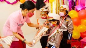 Ketua YKB Cab Gowa Hadiri Penamatan 55 Peserta Didik TK Kemala Bhayangkari 07