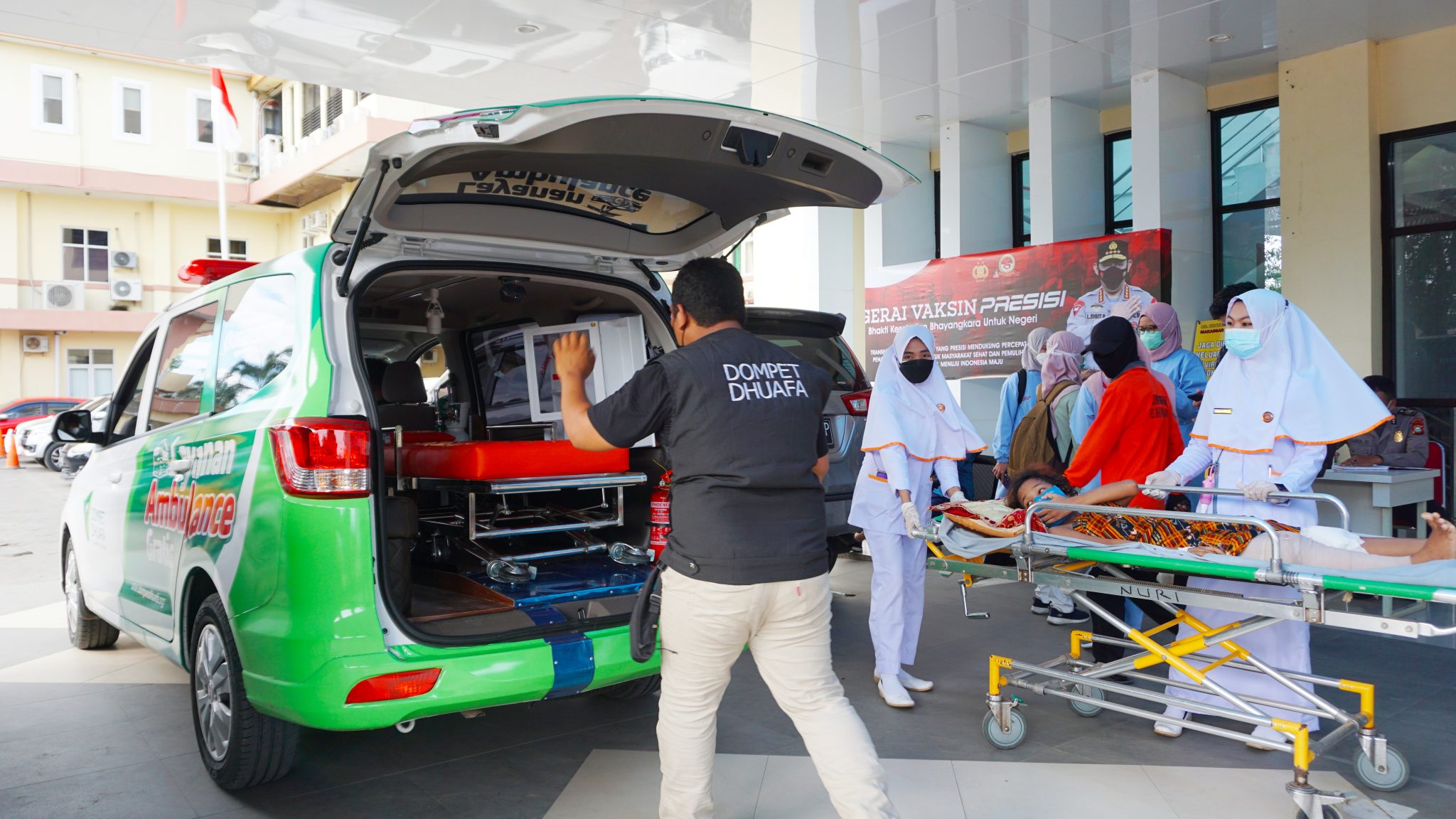 KolaborAksi Donatur Bersama Dompet Dhuafa Sulsel, Hadirkan Ambulans Bagi Warga Kurang Mampu