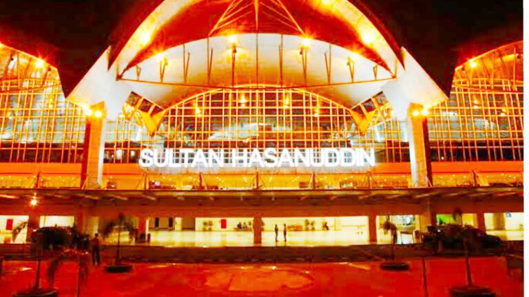 TKA China ke Sulsel: Plt Gubernur Turunkan Tim untuk Hentikan Jika Tak Berizin 8 Bandara Hasanuddin