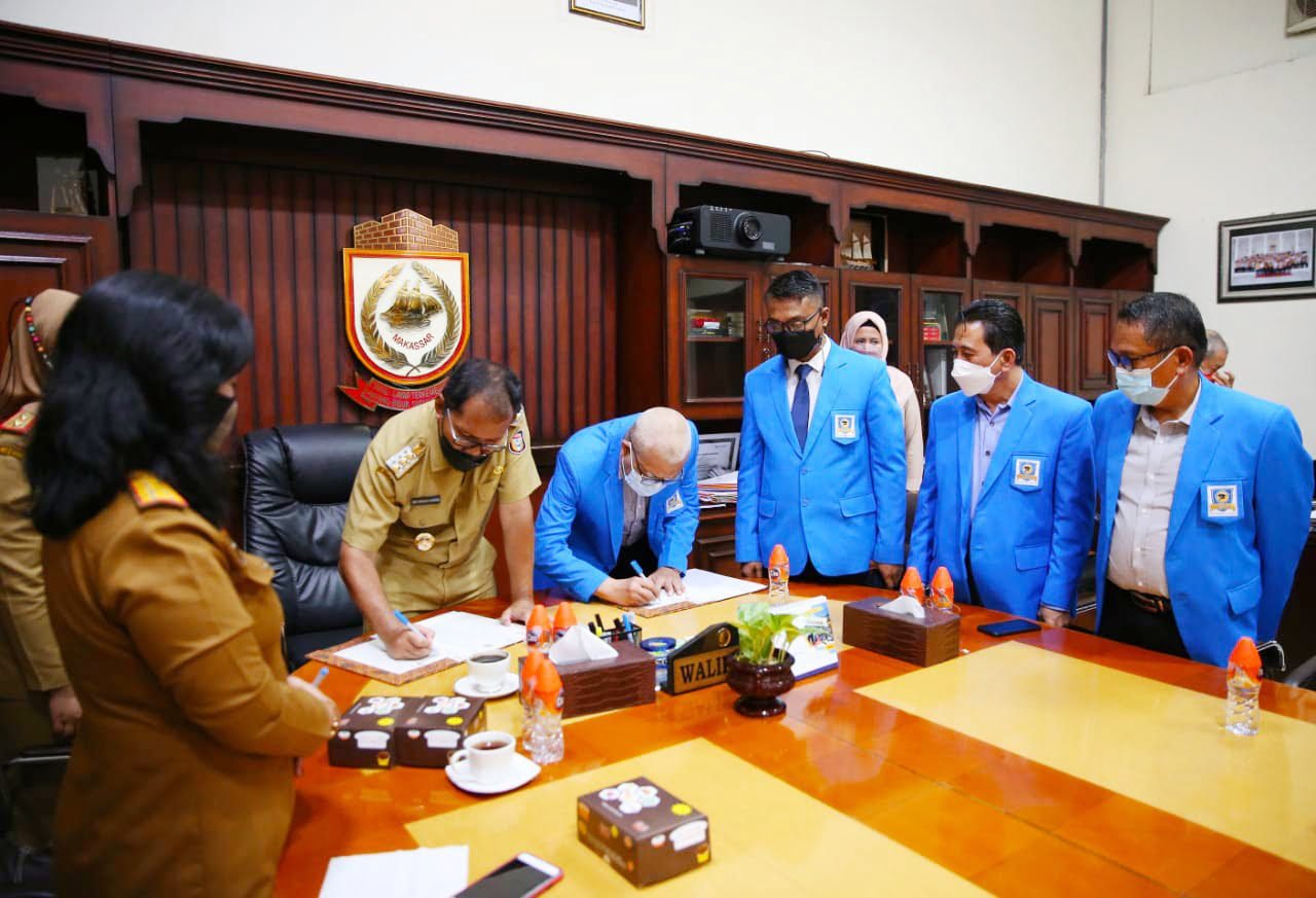 Lanjutkan Kerjasama Bidang Pendidikan, Danny Teken MoU dengan Unifa