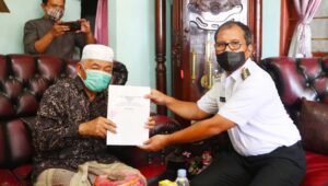 H. Idris Hibahkan 300 M² Tanah Untuk Kantor Kelurahan Sudiang