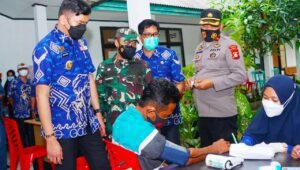 Vaksinasi Massal di Bajeng dan Bajeng Barat Lampaui Target
