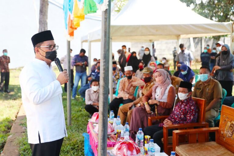 Danny Resmikan Bantuan Rumah Layak Huni dari AMCF