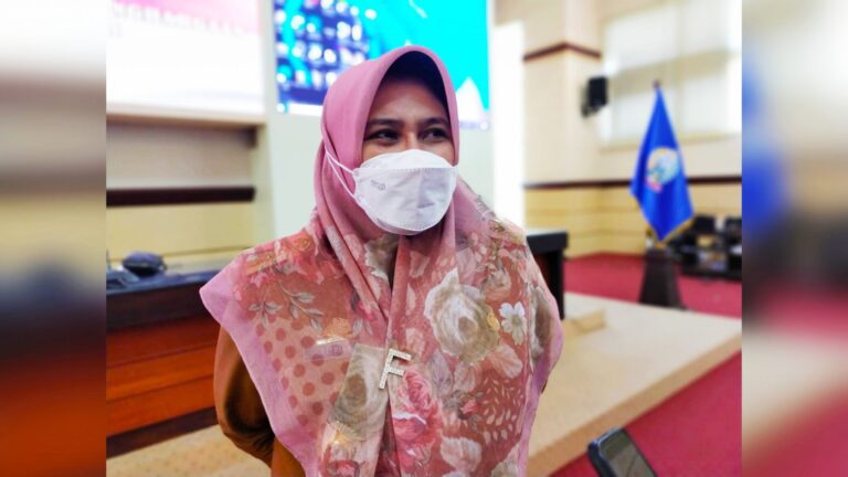 Kepala DP3A-Dalduk KB Sulsel: Hari Anak, momen Intervensi Kasus Kekerasan dan Perkawinan Anak Sejak Dini 7 Fitriah Zainuddin, Kepala DP3A-Dalduk KB Sulsel