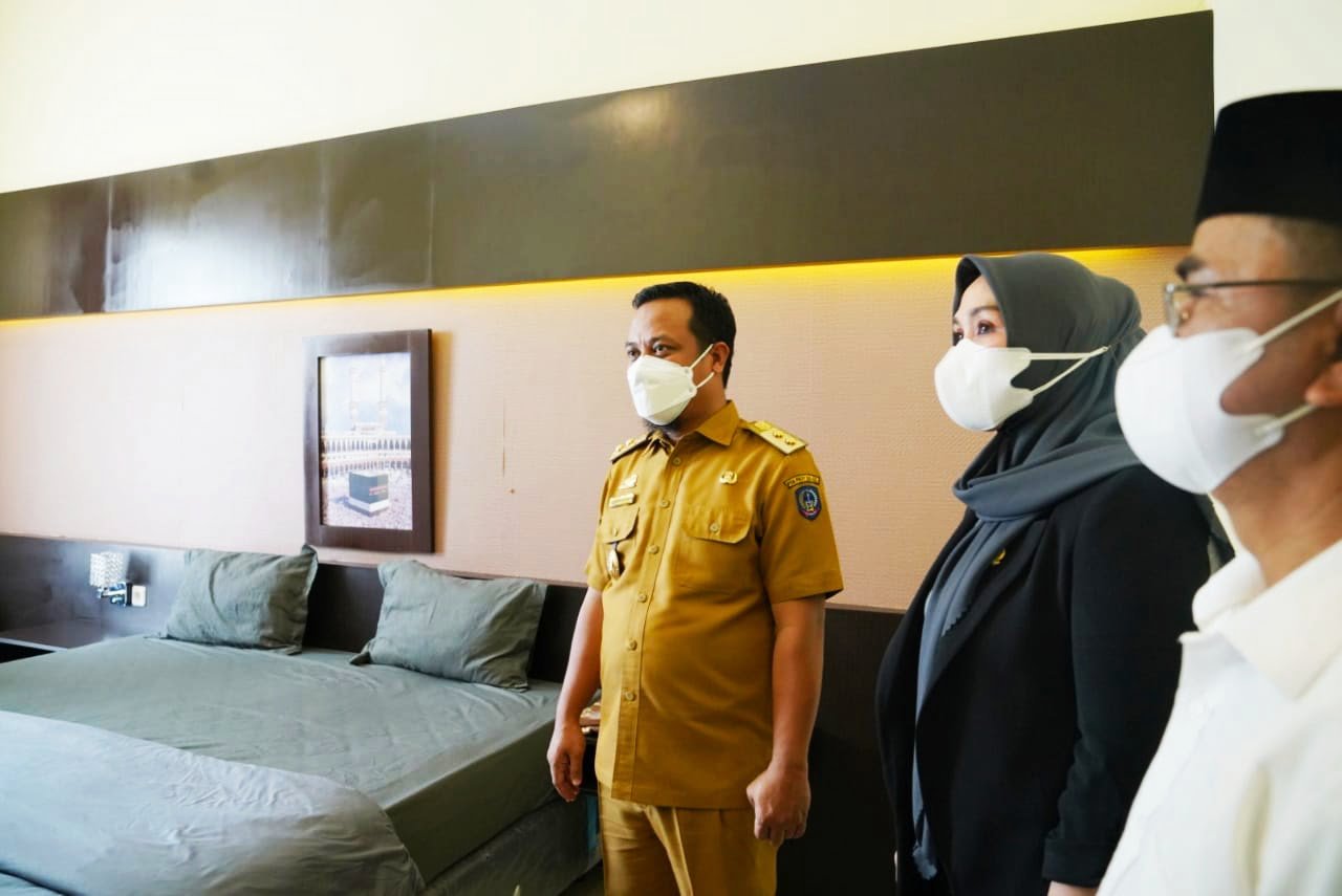 Andi Sudirman Fasilitas Karantina bagi Pasien Positif Covid-19 di Asrama Haji