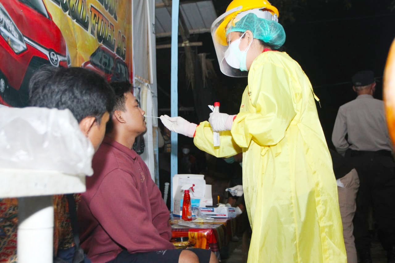 12 Pelanggar Prokes Saat PPKM Level III di Gowa Langsung Diswab PCR