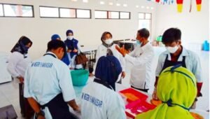 Kabid Pembinaan SMK Disdik Sulsel Kunjungi SMKN 9 Makassar