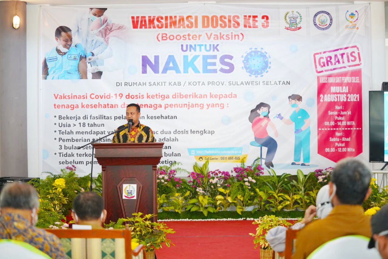 Plt Gubernur Sulsel Launching Vaksinasi Dosis Ke-3 Prioritas Nakes