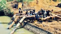 Penuhi Kebutuhan Air Bendungan Lekopancing, PDAM Makassar Turunkan 3 Pompa Suplesy di Sungai Moncongloe Maros