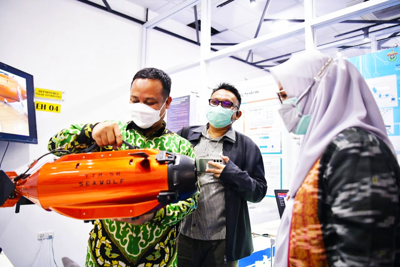 Launching Incubator of Technology and Business Teknik Unhas, Plt Gubernur: Pembangunan Paling Kuat adalah SDM 2 Launching Incubator of Technology and Business Teknik Unhas, Plt Gubernur: Pembangunan Paling Kuat adalah SDM