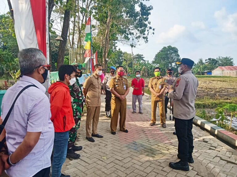 Kapolres Gowa Kunjungi Kampung Rewako di Jenetallasa