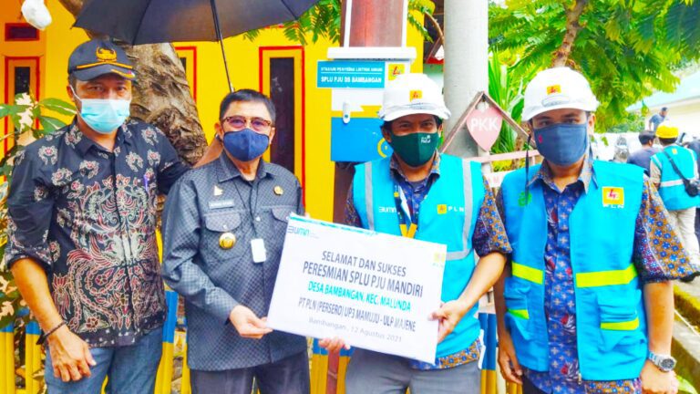 PLN Listriki Tujuh Dusun di Ulumanda dan Malunda Sulbar