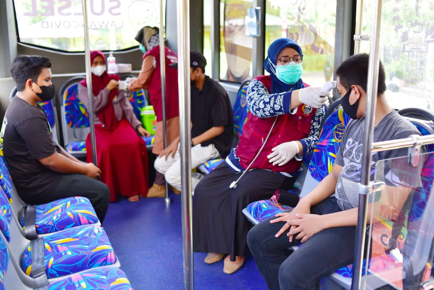 Persiapkan Pembelajaran Tatap Muka, Pemprov Sulsel Vaksin 1000 Siswa SMA