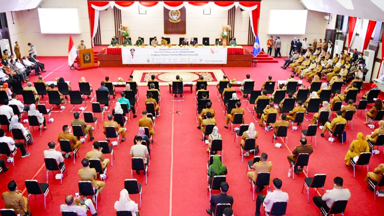 PLN Beri Bantuan 1.000 Paket Sembako bagi Warga Terdampak Covid-19 di Sulsel 2 PLN Beri Bantuan 1.000 Paket Sembako bagi Warga Terdampak Covid-19 di Sulsel