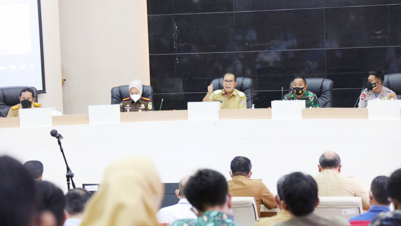 Bersama Forkopimda, Danny Harapkan Kolaborasi & Kepedulian Pengelola Mall Perangi Covid-19
