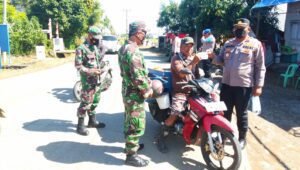 Kapolsek Barombong & Tim Gabungan Gelar Operasi Yustisi PPKM