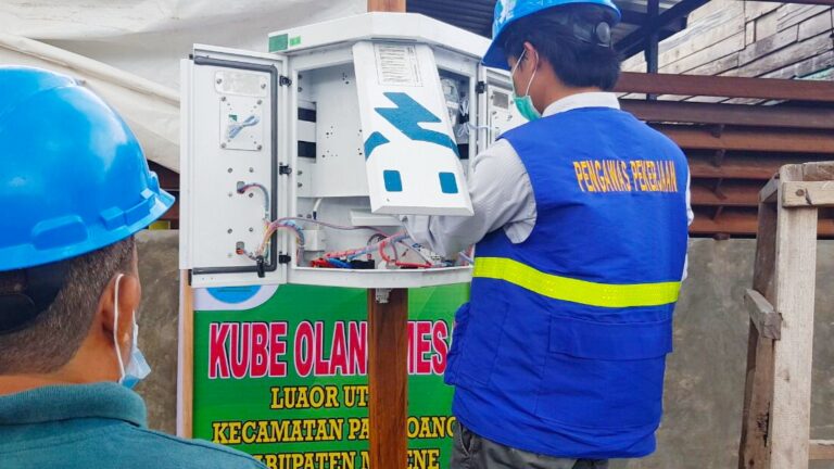 Berkat SPLU PLN, Pembuatan Kapal Nelayan di Majene Lebih Cepat dan Efisien