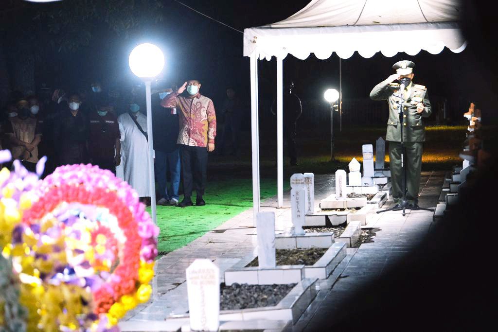 Gubernur Sulsel Sampaikan Duka Gugurnya Dua Prajurit TNI Atas Penyerangan KKB