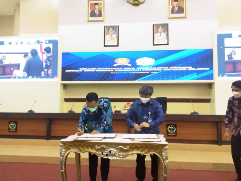 KPPU Teken Nota Kesepakatan Bersama Pemprov Sulsel 6 KPPU Teken Nota Kesepakatan Bersama Pemprov Sulsel