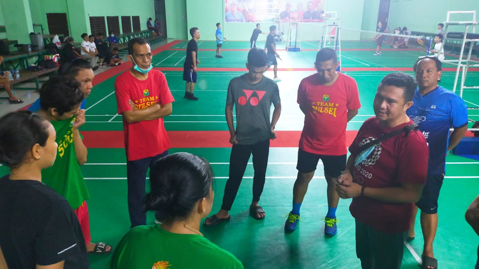 Prof Karta Pimpin Tim Bulutangkis Sulsel ke PON XX Papua