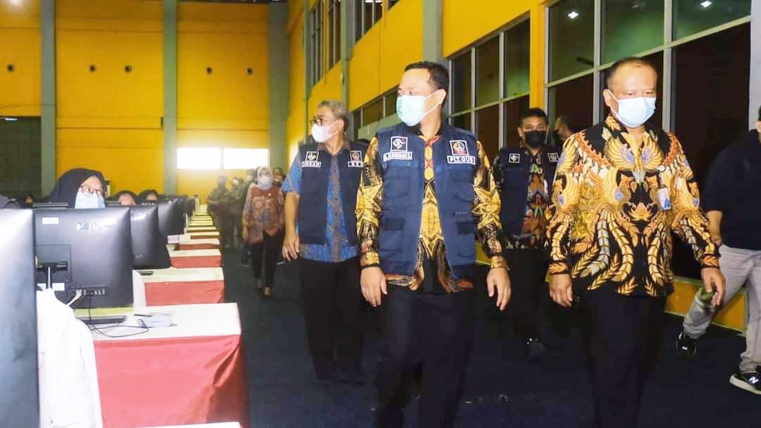 Tinjau Tes SKD calon ASN, Plt Gubernur Sulsel: Berjalan lancar, tertib sesuai prokes