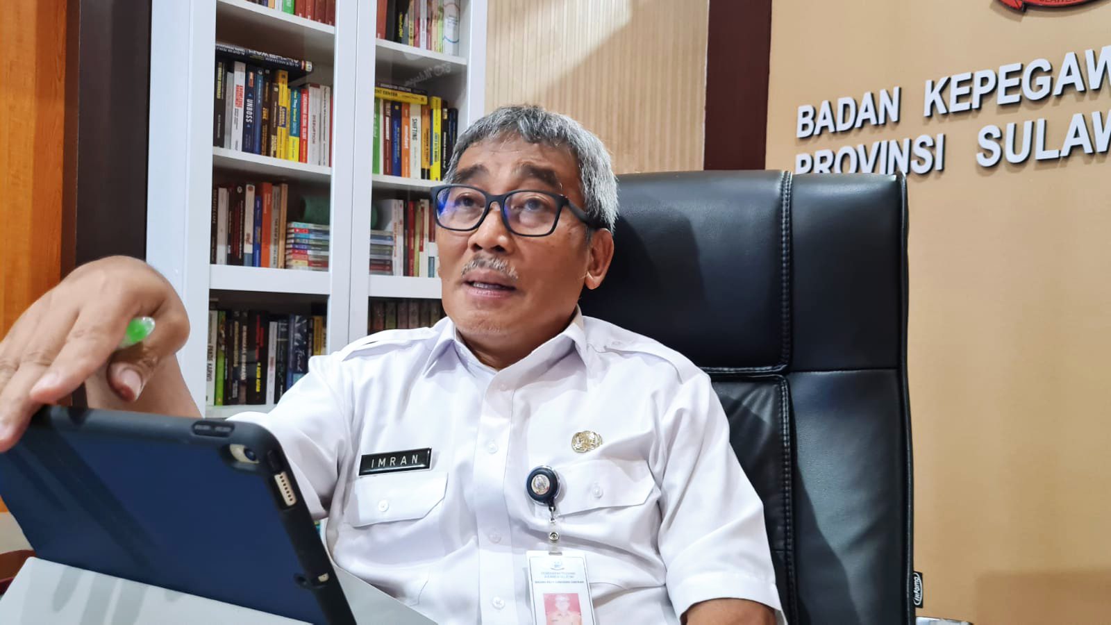 Kepala BKD Provinsi Sulawesi Selatan, Imran Jausi