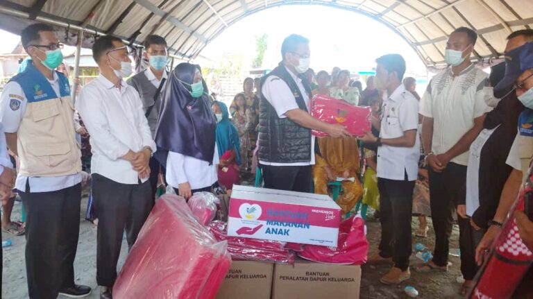 9 Rumah Terbakar di Takalar, Plt Gubernur Sulsel Pastikan Bantuan Logistik Segera Disalurkan 2 9 Rumah Terbakar di Takalar, Plt Gubernur Sulsel Pastikan Bantuan Logistik Segera Disalurkan