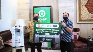 Pemkot Makassar Terima Bantuan 15 Unit Oksigen Konsentrator dari Gojek Indonesia