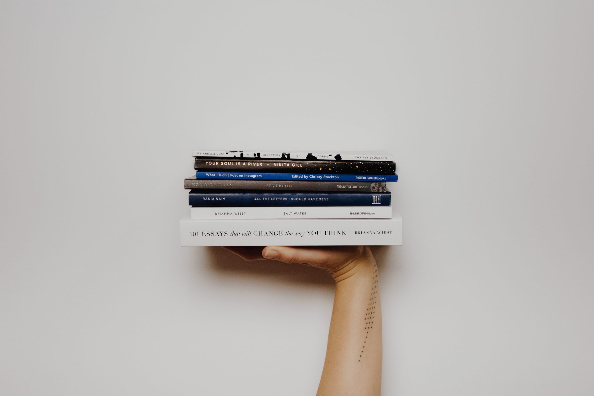 Kamu Gemar Baca Buku? Nih, 5 Rekomendasi Buku dari Sherina
