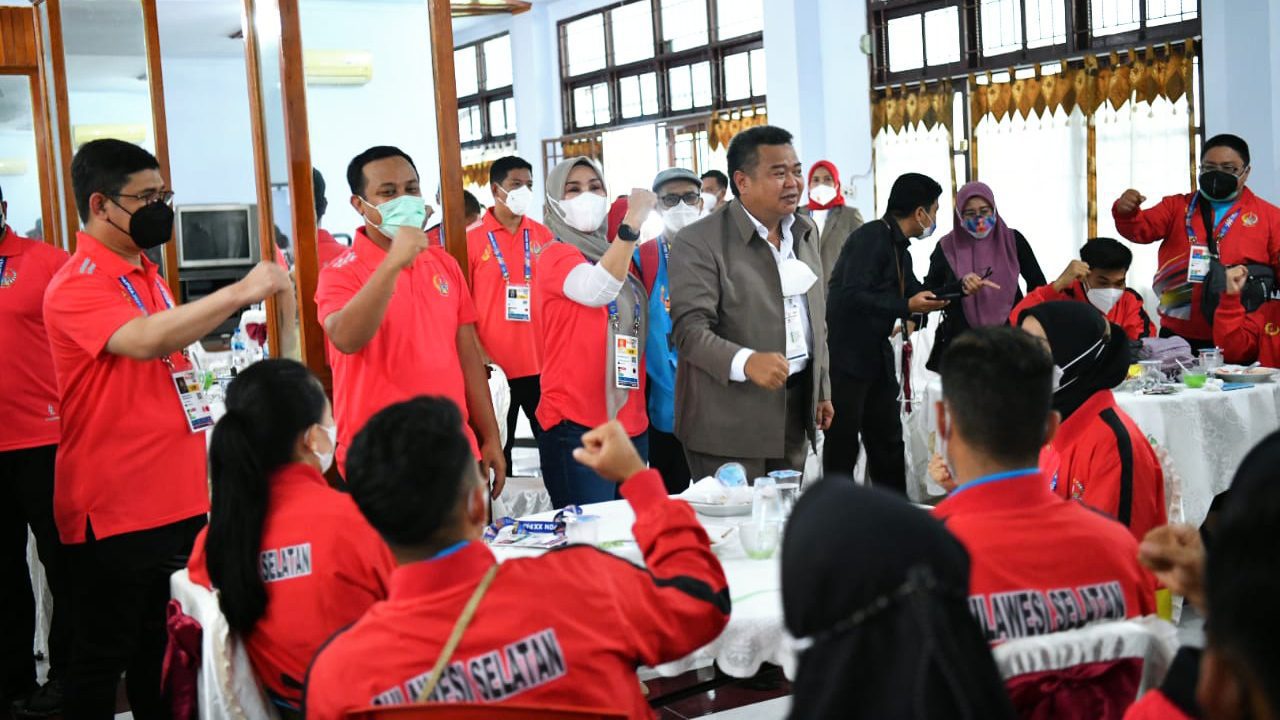 Sebelum Pembukaan PON, Plt Gubernur Beri Semangat Atlet di Posko Kontingen Sulsel