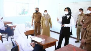 Simulasi PTM di SMPN 15 Makassar, Fatma : Kita Akan Evaluasi Day to Day