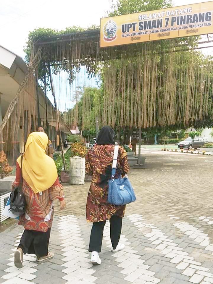 SMAN 7 Pinrang Terbaik Pertama Wajah Bahasa Sekolah Tingkat Nasional