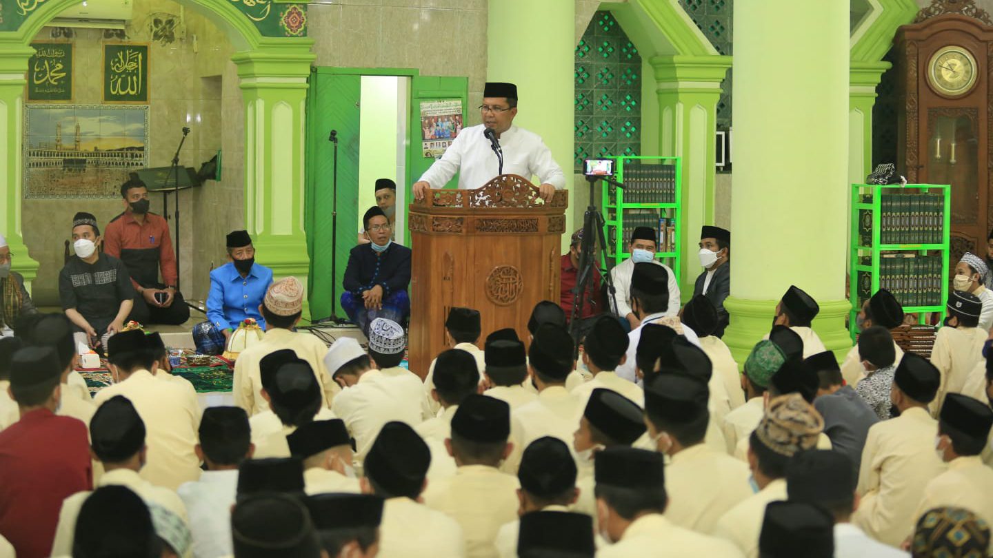 Hadiri Maulid Nabi, Walikota Danny Pomanto Tekankan Pentingnya Mendalami Al Qur’an