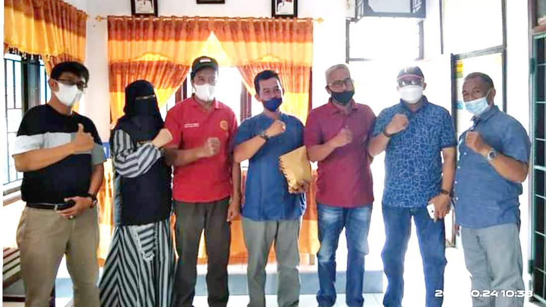 Andalan Sulsel Peduli Bersama Siswa dan Guru di Pinrang Bantu Korban Puting Beliung