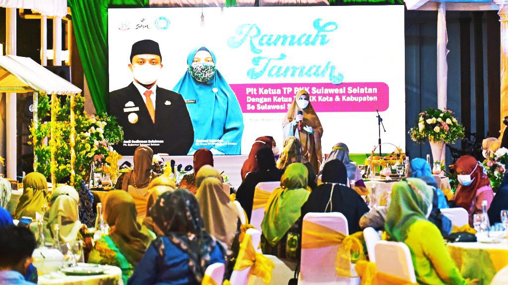 Naoemi Octarina Ramah Tamah Bersama Ketua TP PKK Kabupaten Kota se-Sulsel