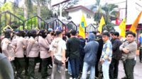 Aksi Demo Mahasiswa "Pemerintah Segera Bumikan Pancasila"