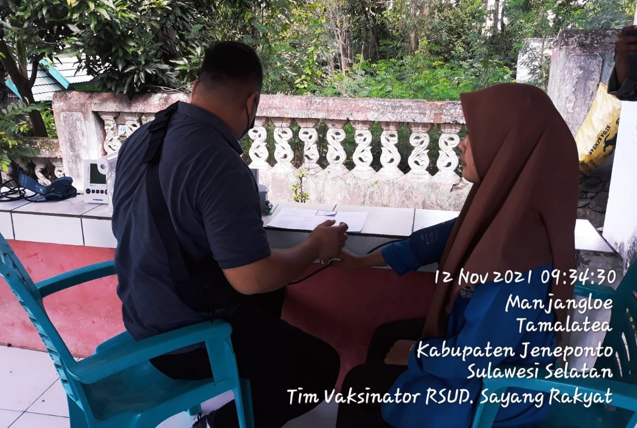 Mobile Vaccinator Sasar Warga Jeneponto, Plt Gubernur Sulsel Ajak Sosialisasikan Pentingnya Vaksinasi