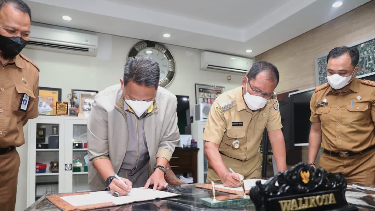 Danny Taken MoU dengan BPJSTK, Danny Lindungi 4000 Pekerja Keagamaan