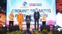 Wawali Fatmawati Rusdi Dampingi Menaker RI Resmikan Ground Breaking Pembangunan BLK Maritim