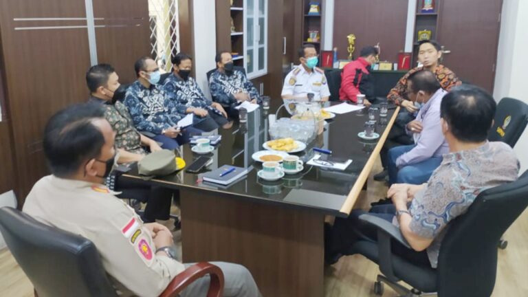 Dishub Sulsel Tegaskan Kawasan Lego-lego Bebas Parkir 3 Dishub Sulsel Tegaskan Kawasan Lego-lego Bebas Parkir