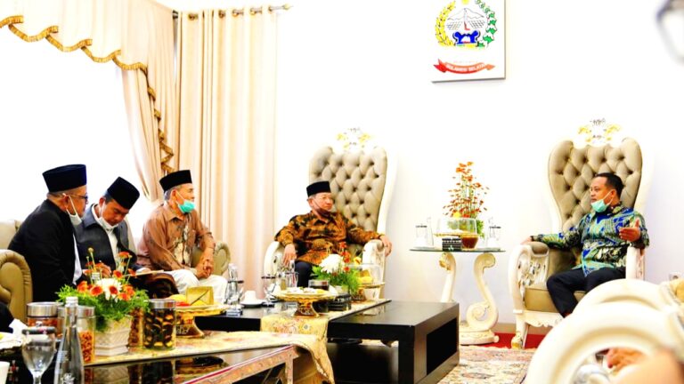Plt Gubernur Terima Kunjungan Dewan Pertimbangan MUI Sulsel 7 Plt Gubernur Terima Kunjungan Dewan Pertimbangan MUI Sulsel