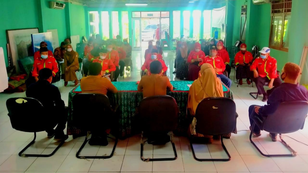 Dianggap Membahayakan Warga Batua Minta Pohon di Jalan Abdesir Dipangkas